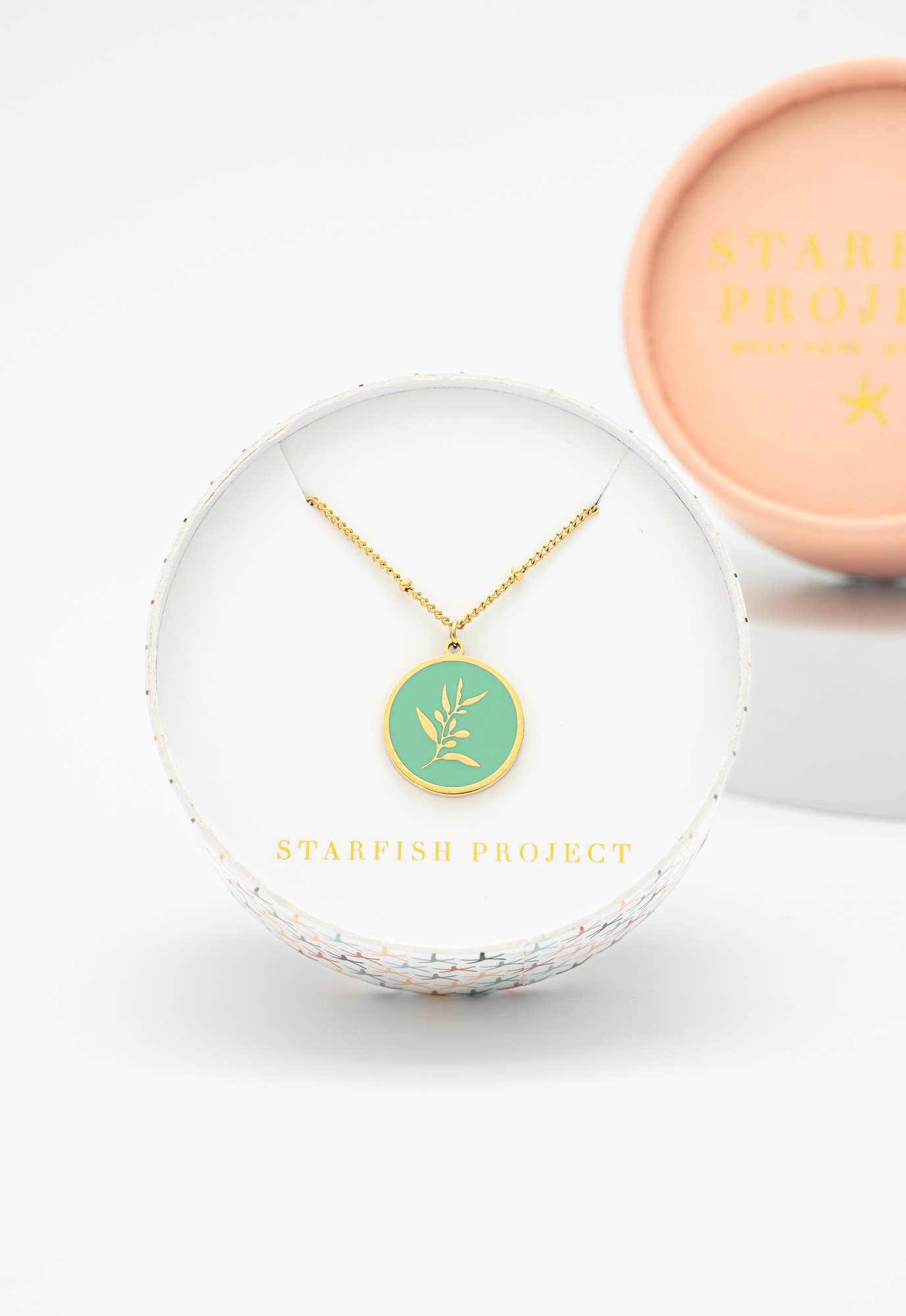 Resilience Leaf Necklace in Mint