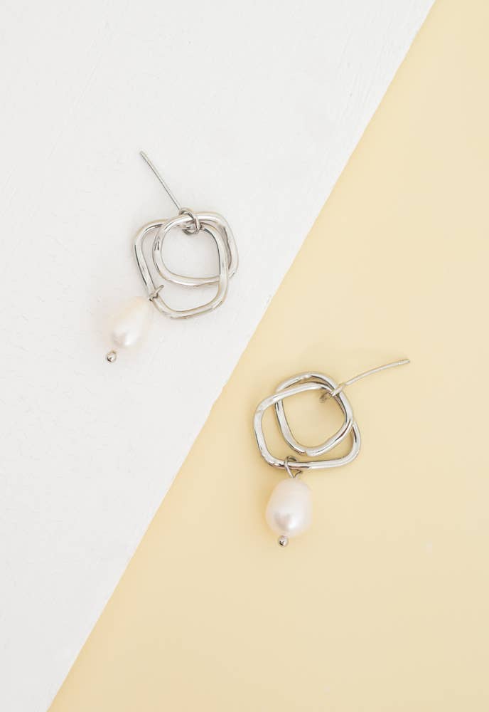 Everlasting Pearl Earrings in White Gold