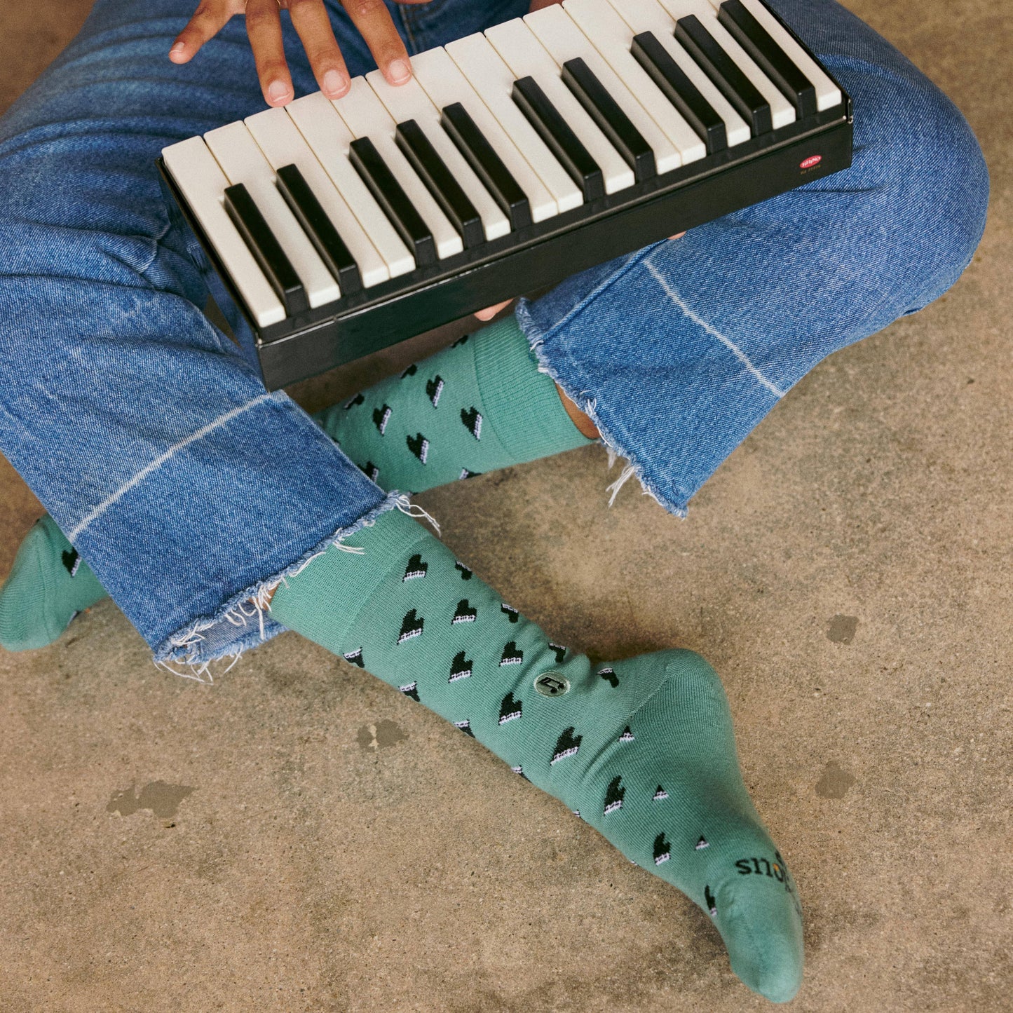 Socks that Support Music (Green Pianos): Medium