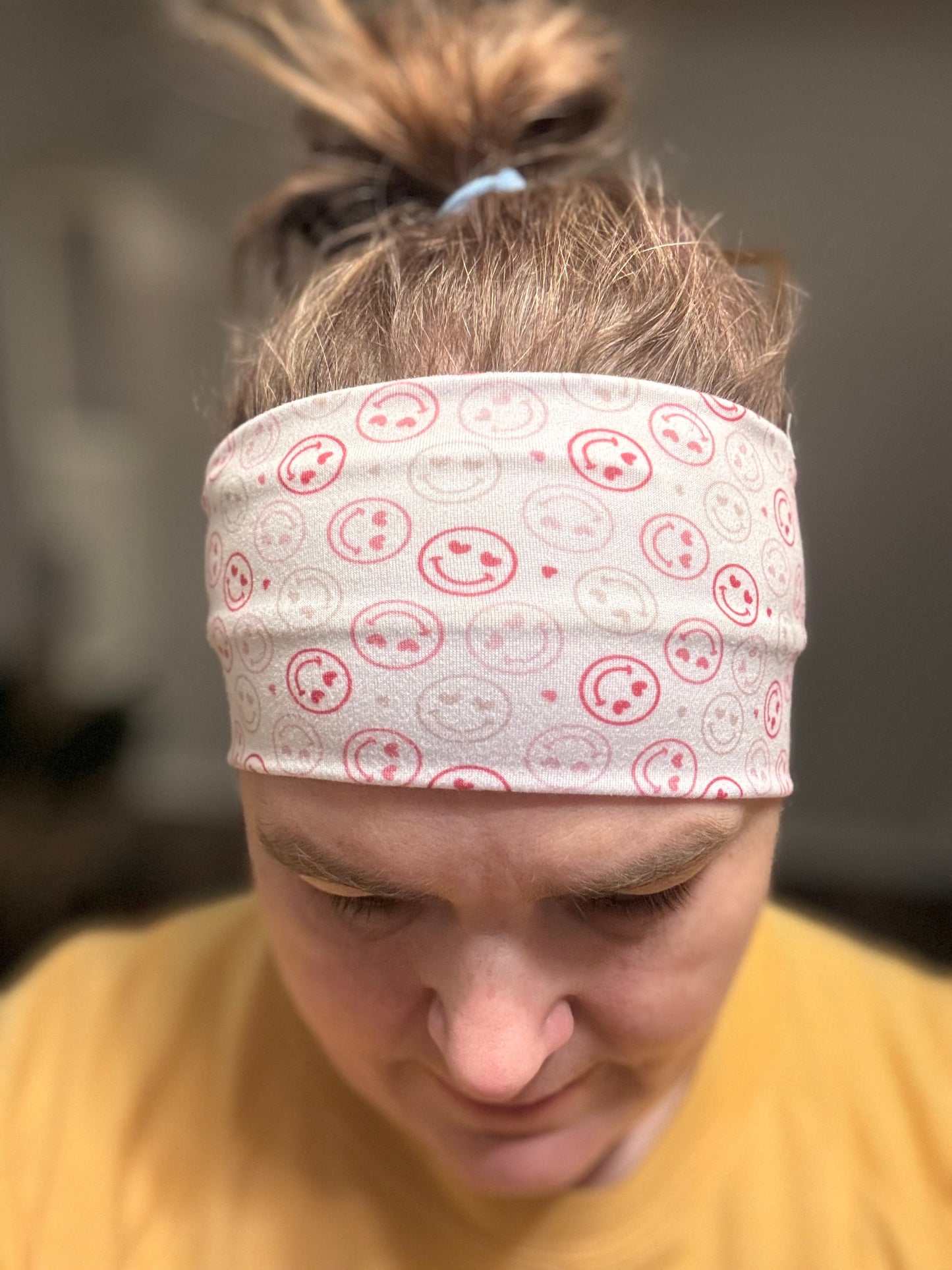 Smileys with heart eyes Headband