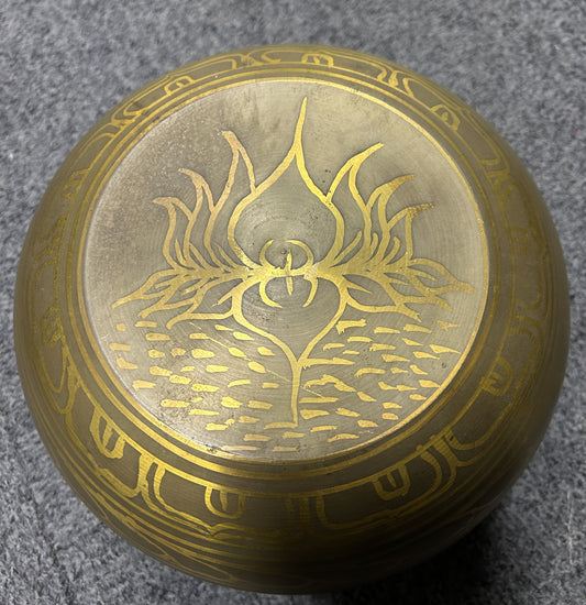 Vintage 8" Singing Bowls 3pc set