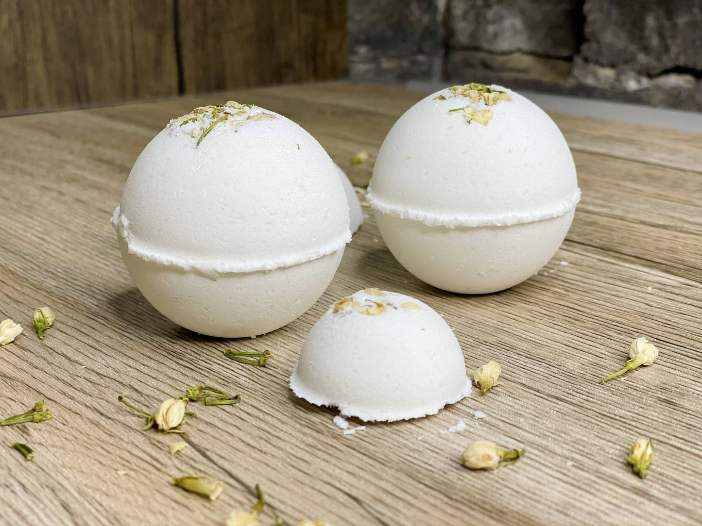 Organic Jasmine Bath Bomb