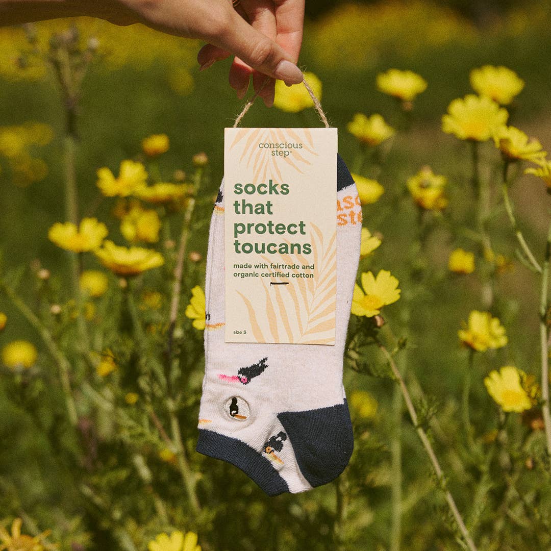 Adult Ankle Socks that Protect Toucans
