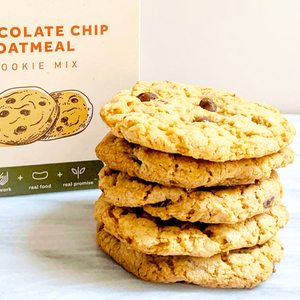 Mix Chocolate Chip Oatmeal Cookie