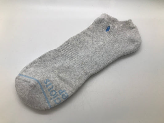 SS Adult Ankle Socks that Give Books