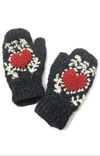 Load image into Gallery viewer, Heart Fingerless Gloves
