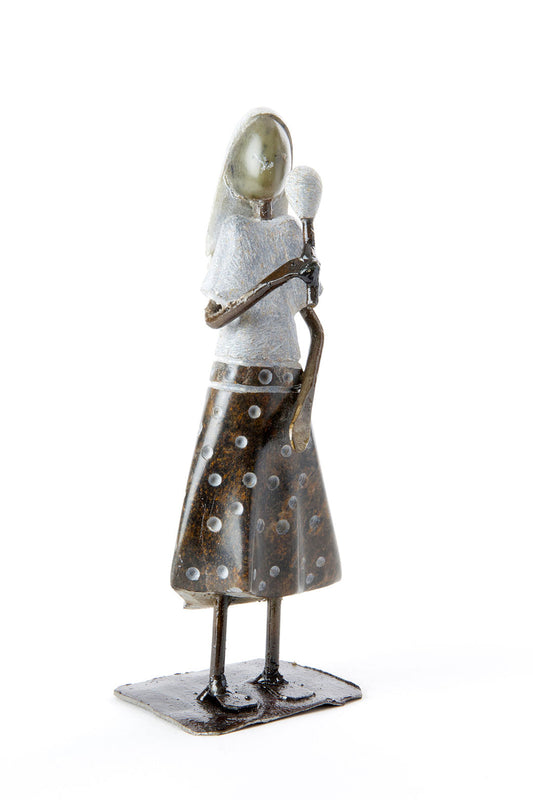 Zimbabwean Stone & Metal Lady Singer