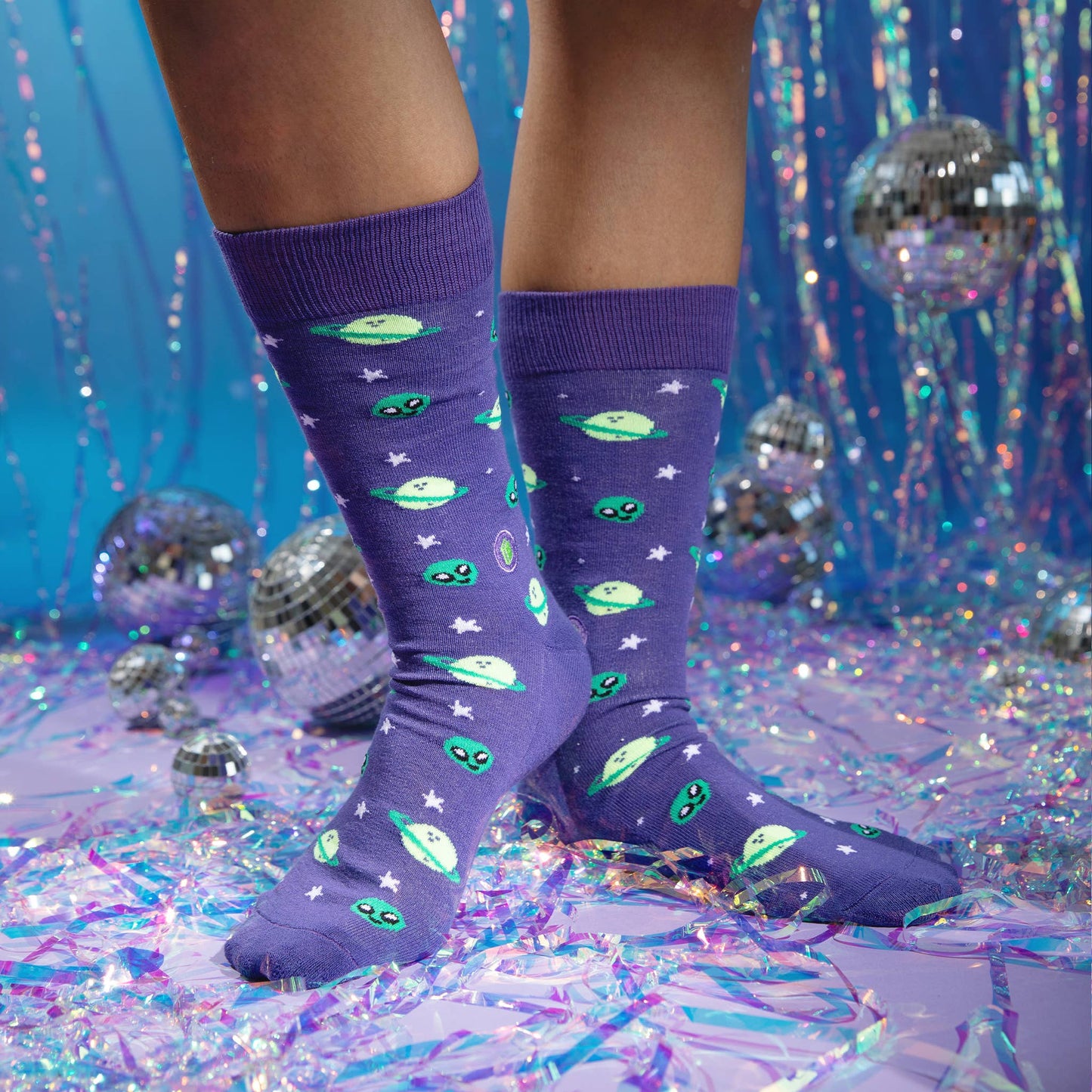 Socks that Give Books  (Purple Planets): Medium
