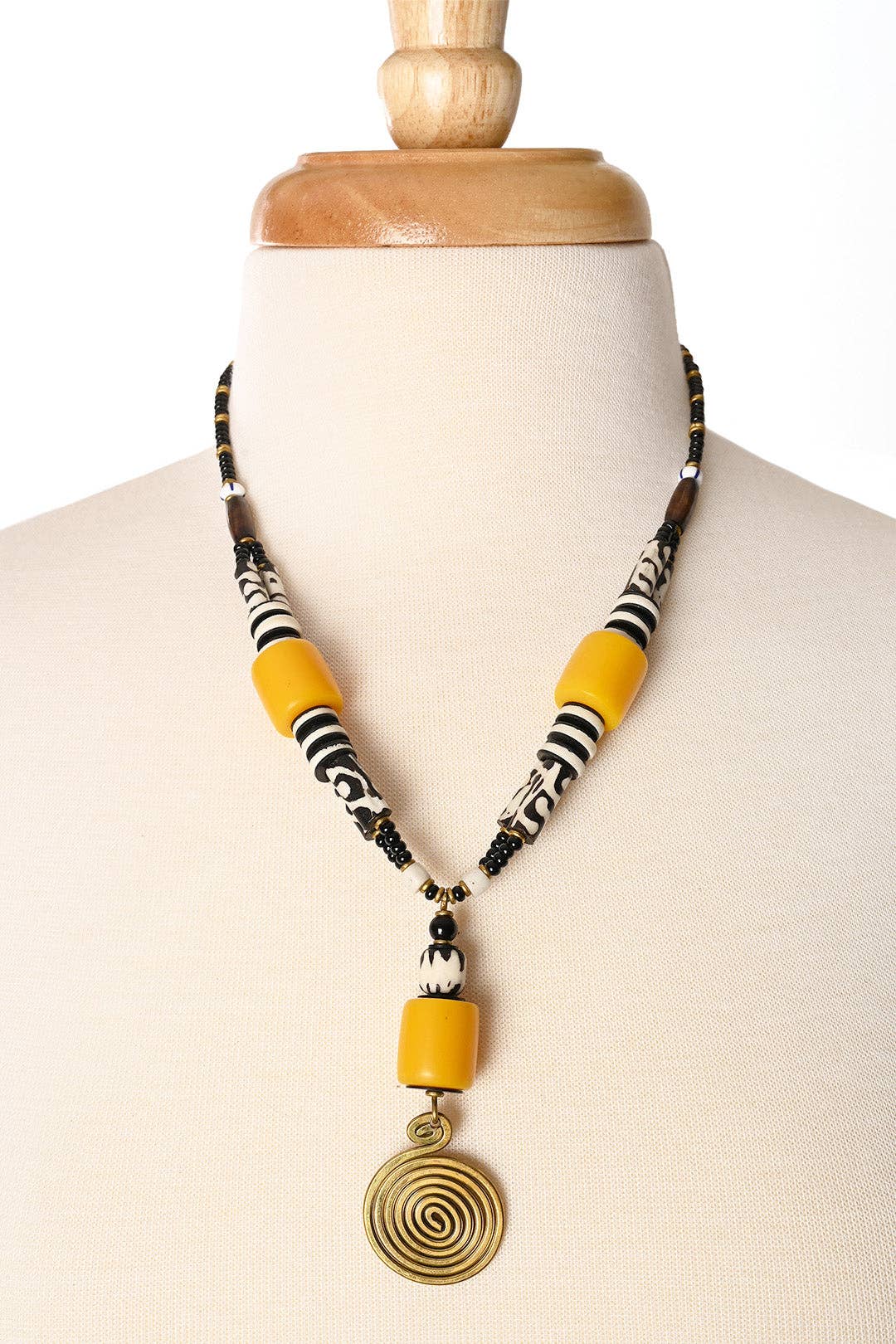 Retro Spin Yellow Trade Bead Necklace