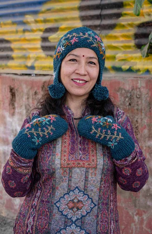 Moss Stitch Wool Hat with Earflap
