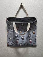 Load image into Gallery viewer, Tote bag
