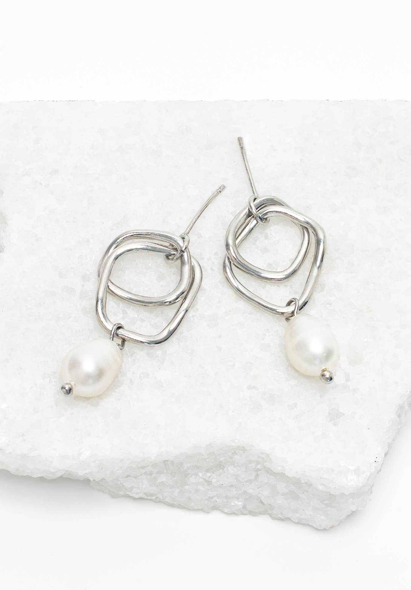 Everlasting Pearl Earrings in White Gold
