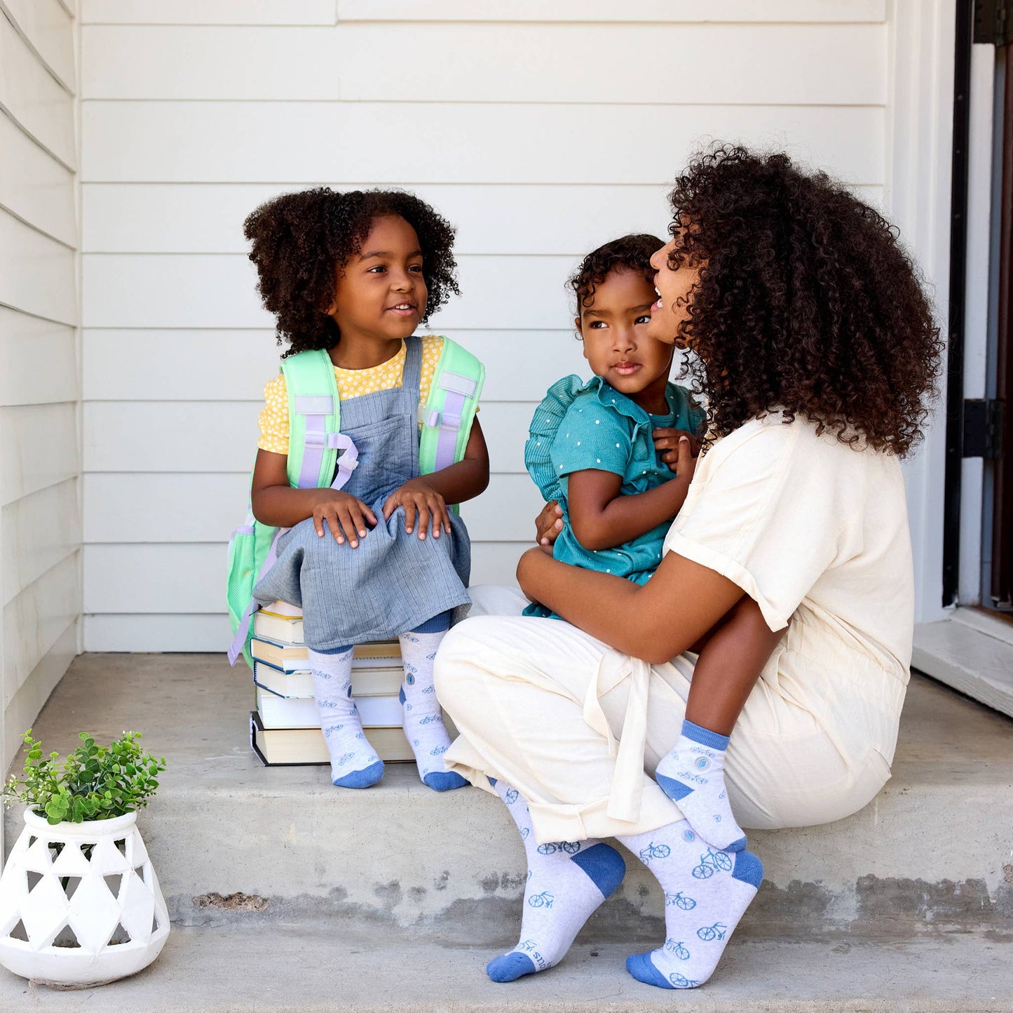 Kids Socks that Give Books (Gray Bicycles): Preschool