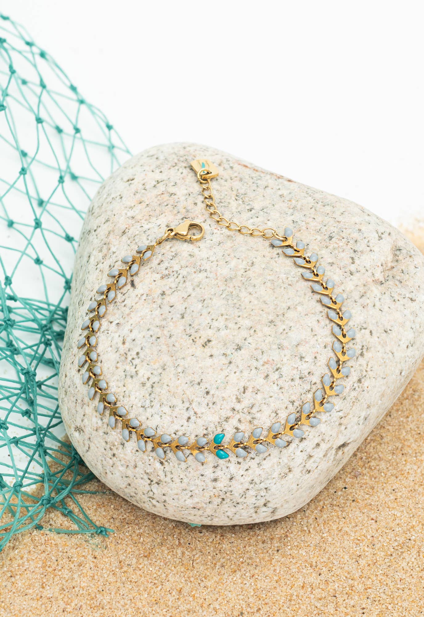 Against the Current Bracelet Gold