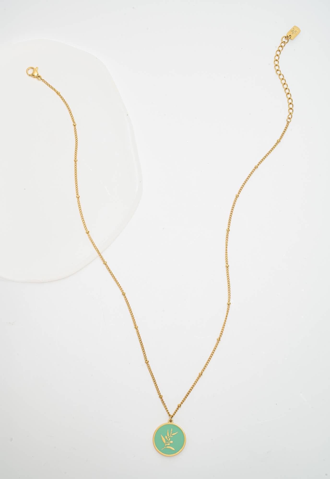 Resilience Leaf Necklace in Mint