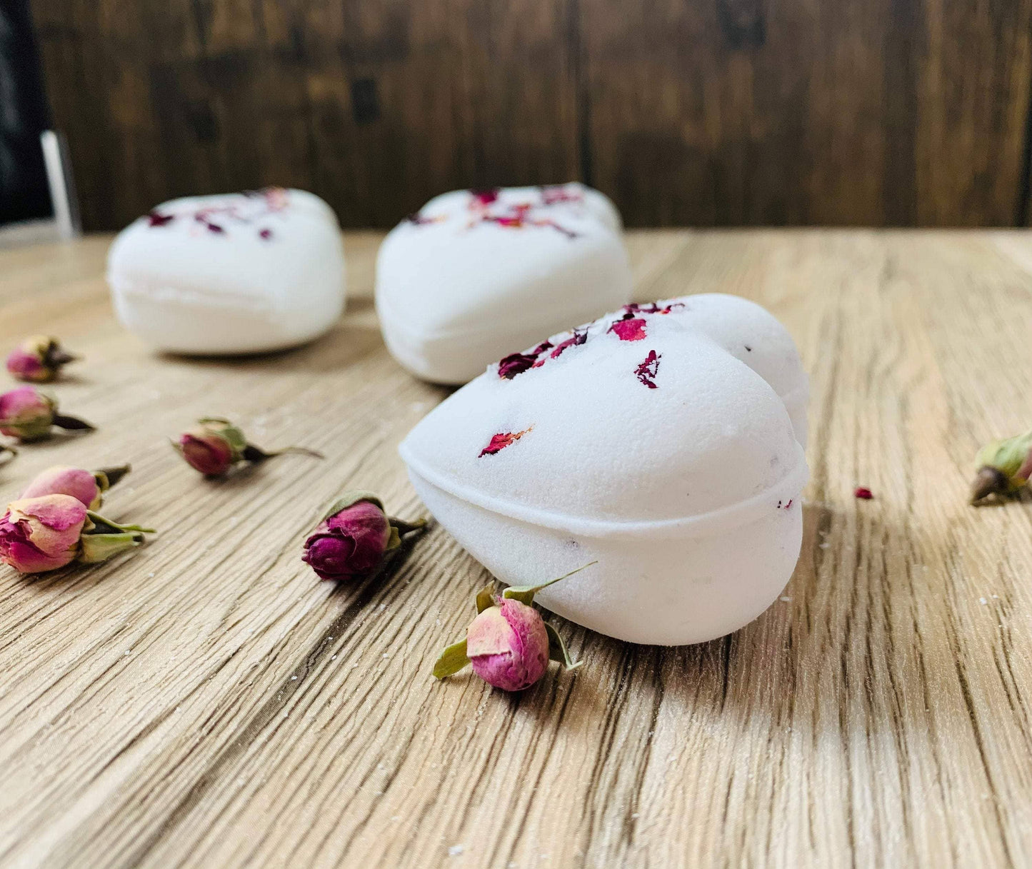 Organic  Rose Heart Bath Bomb, Valentine’s Day: Plastic packaging