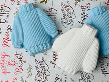 Load image into Gallery viewer, Cozy Sweater Bath Bomb - White
