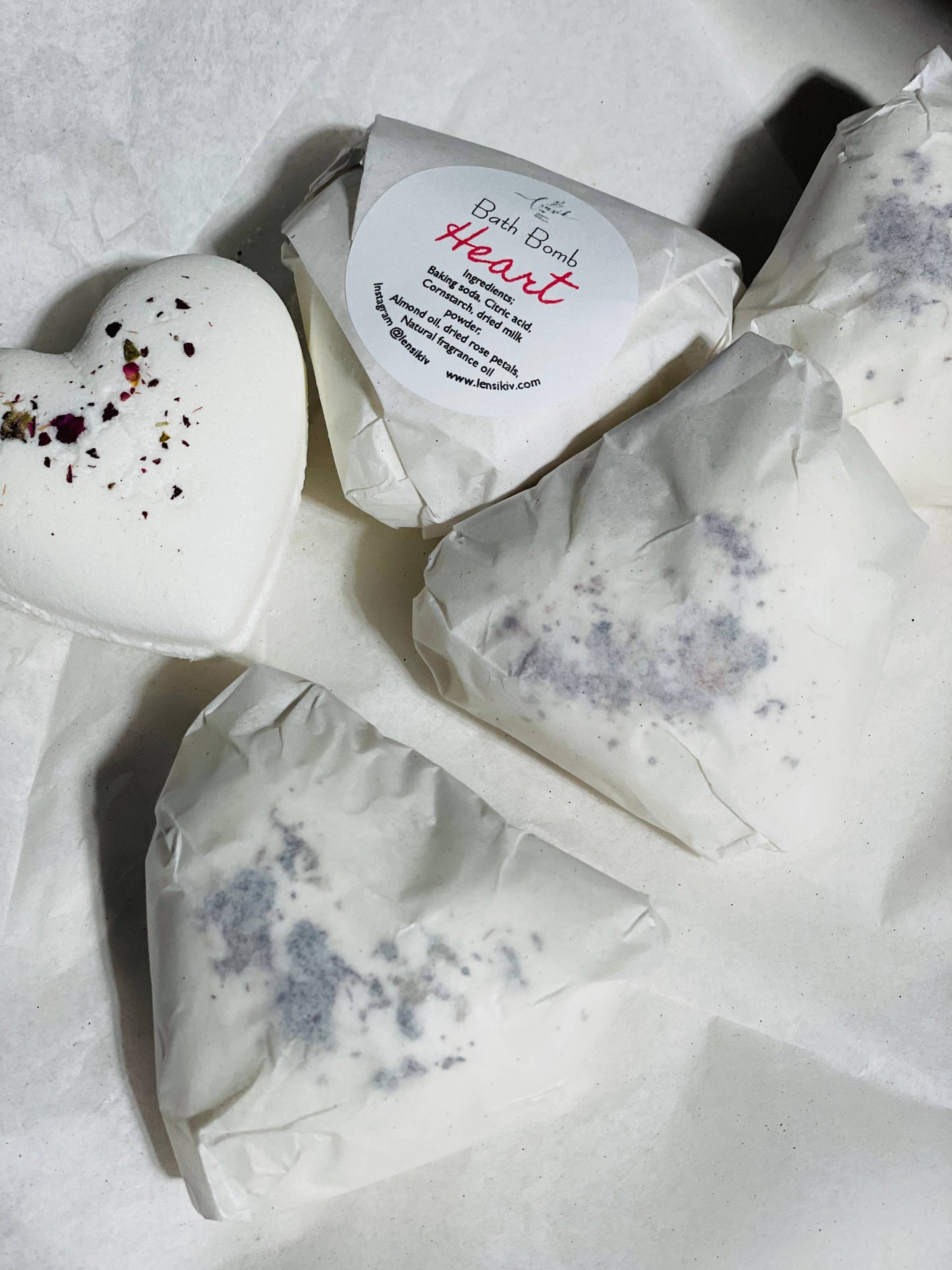 Organic  Rose Heart Bath Bomb, Valentine’s Day: Plastic packaging