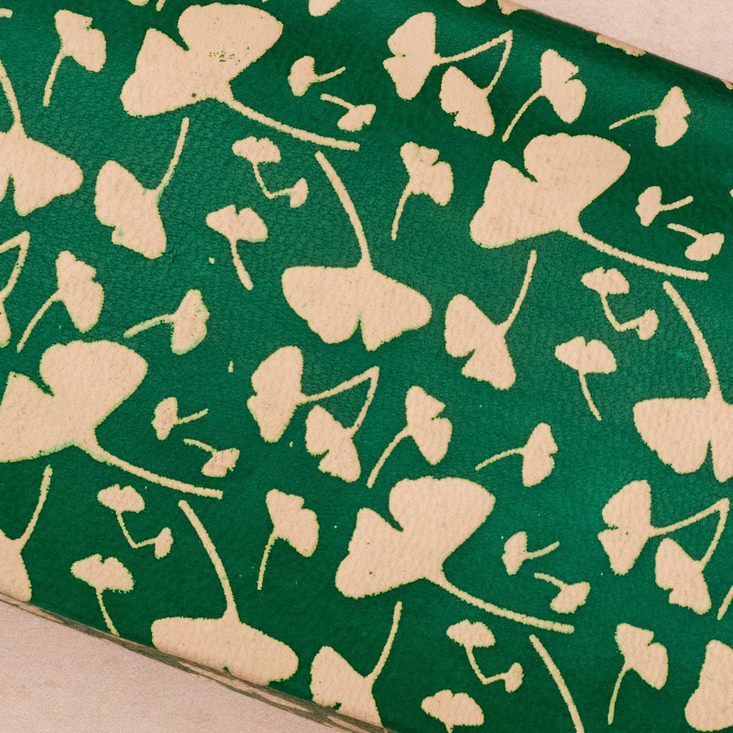 Grina Lotus Glasses Case