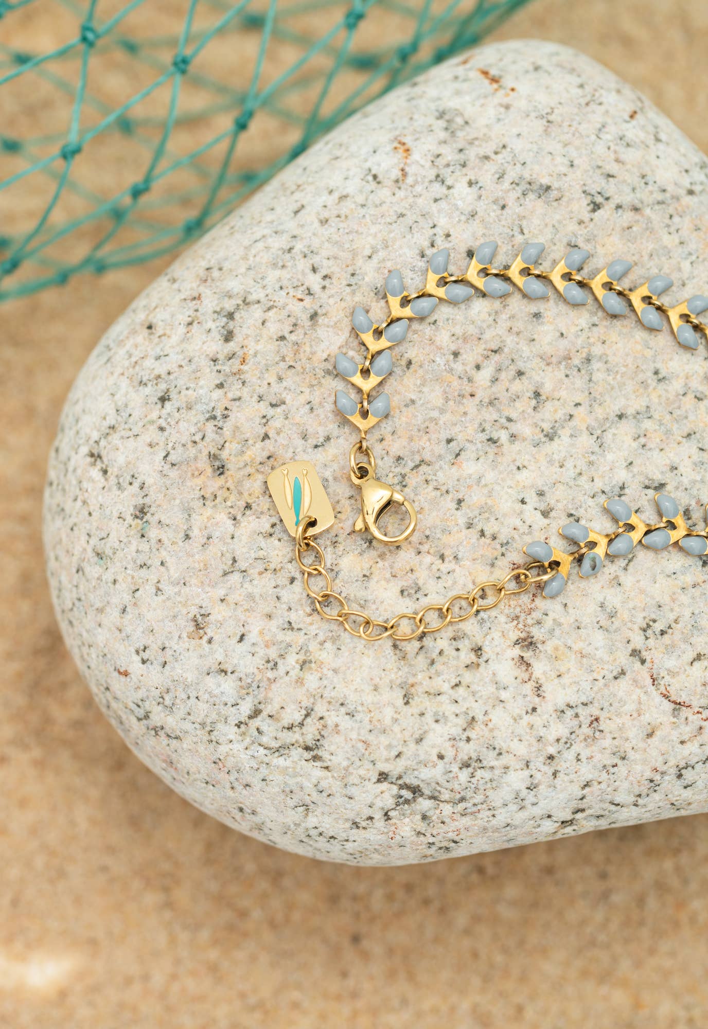 Against the Current Bracelet Gold