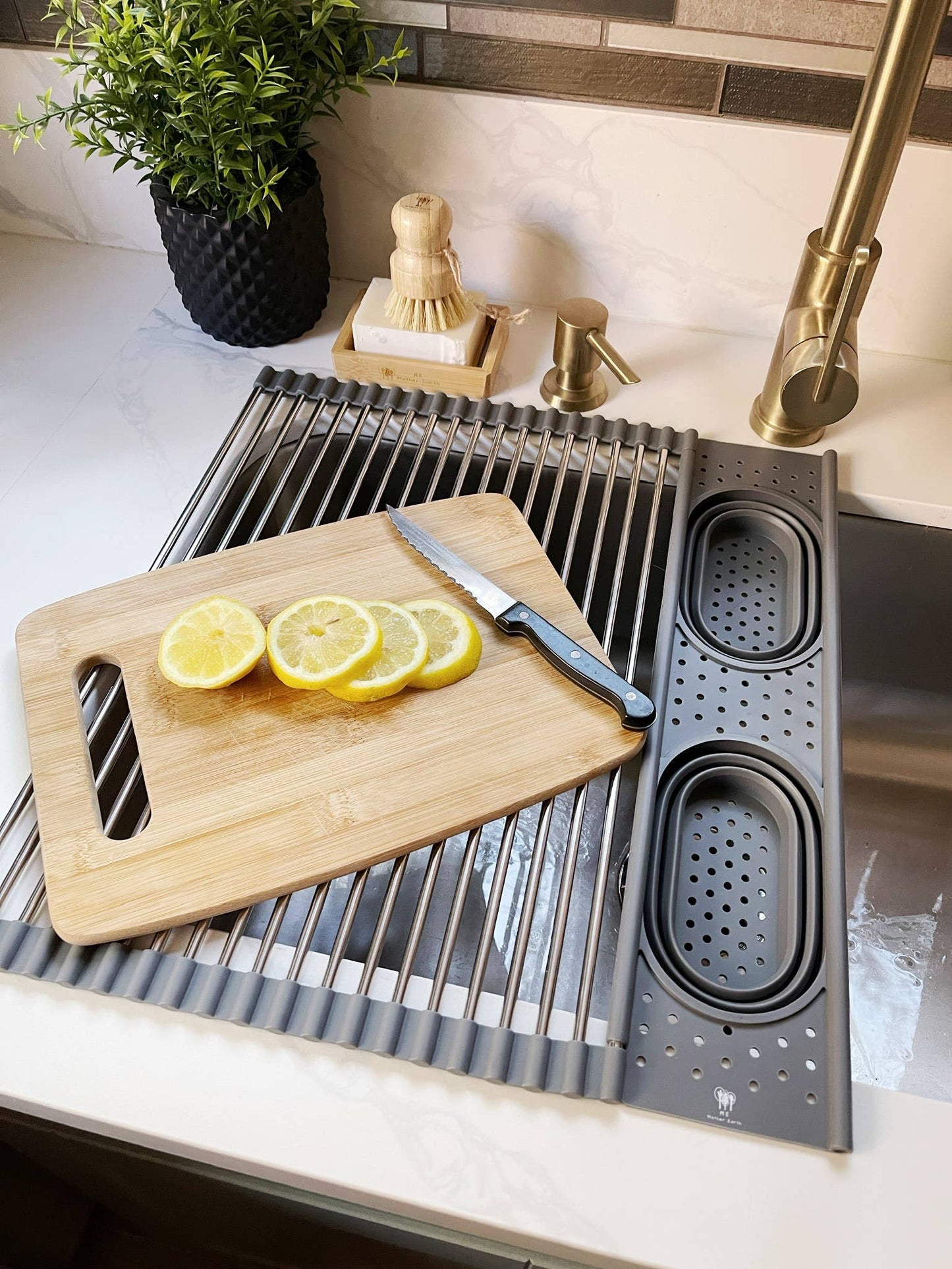 Roll up Silicone & Steel Dish Drying Rack: Black