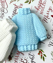 Load image into Gallery viewer, Cozy Sweater Bath Bomb - White
