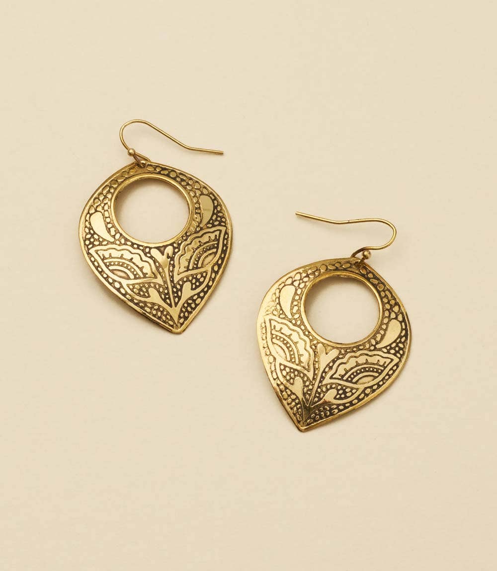Yashi Embossed Statement Earring - Gold
