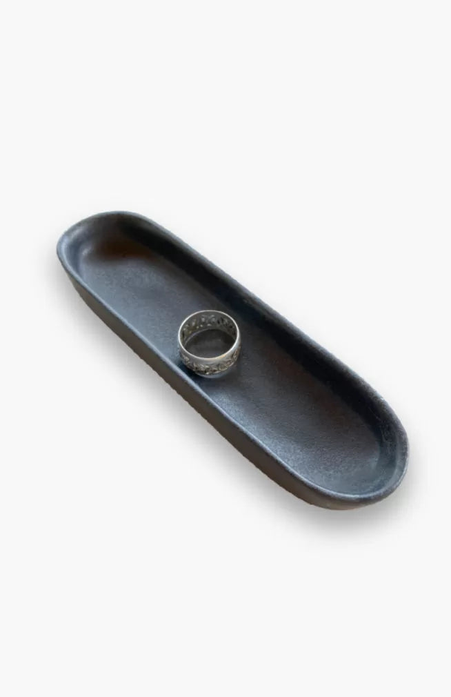 Black Salt Jewelry Plate