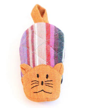Load image into Gallery viewer, Cat Skillet Handle Holder
