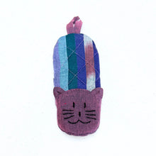 Load image into Gallery viewer, Cat Skillet Handle Holder
