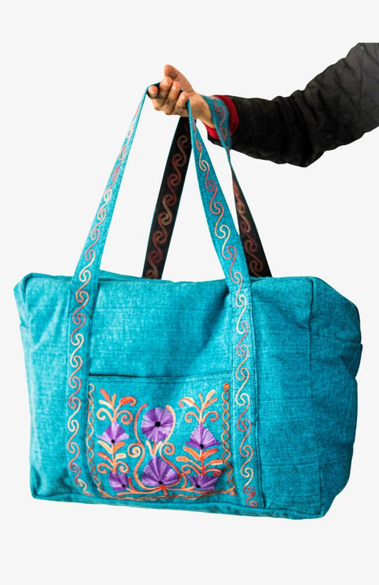Cotton Duffel bag with embroidery