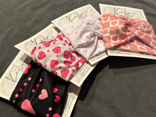 Black w/ hearts and dots headband