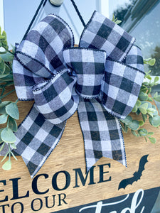 Haunted House  Door Hanger