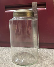 Load image into Gallery viewer, Vintaged Glass Jars Tin Lid
