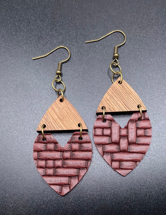 Petals shape wood and leather earring