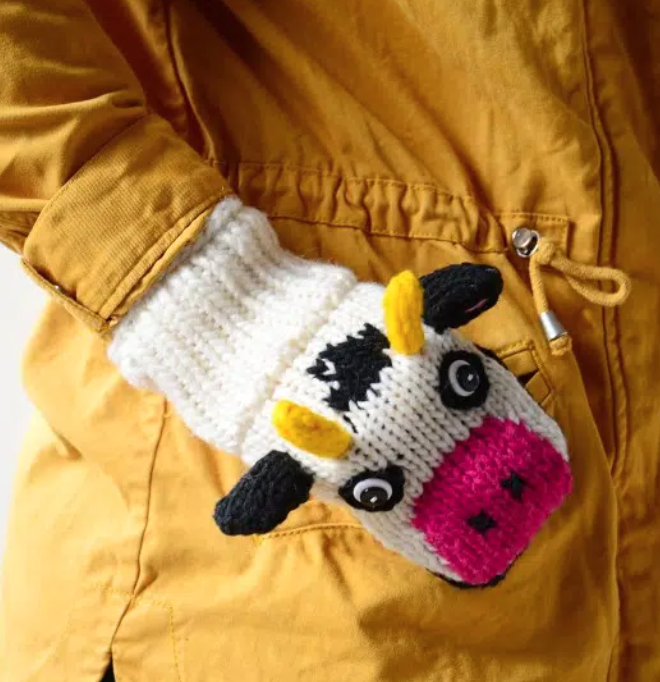 Kids Cow Mittens & Gloves