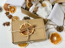 Load image into Gallery viewer, Rustic Spa Gift Set
