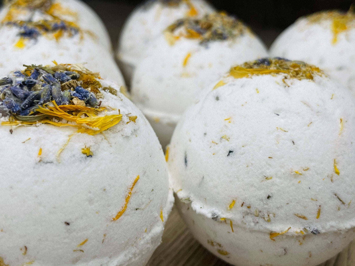 Organic Herbal Mix Bath Bomb