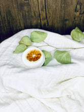 Load image into Gallery viewer, Lemon Aromatherapy Shower Steamer
