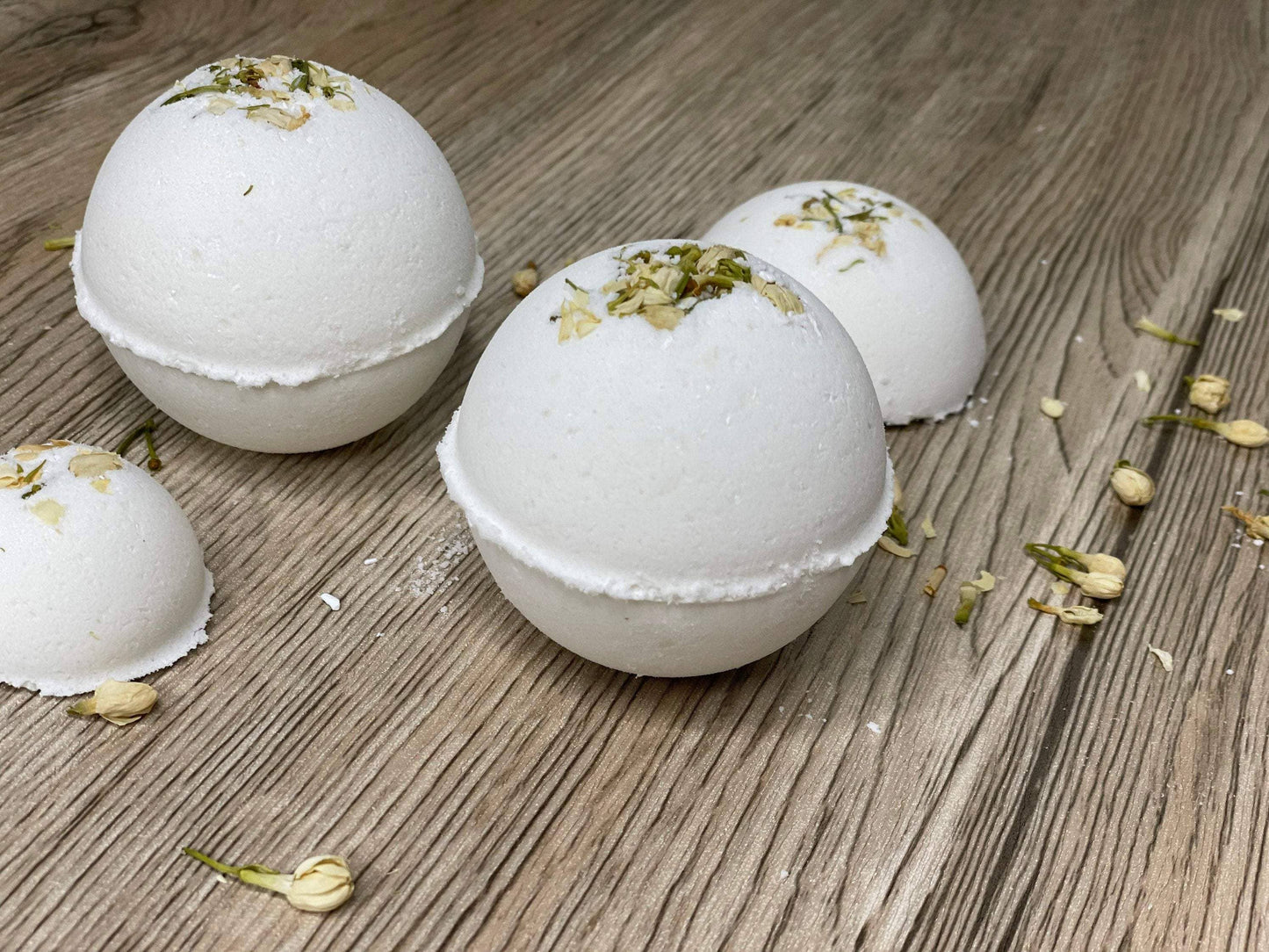 Organic Jasmine Bath Bomb