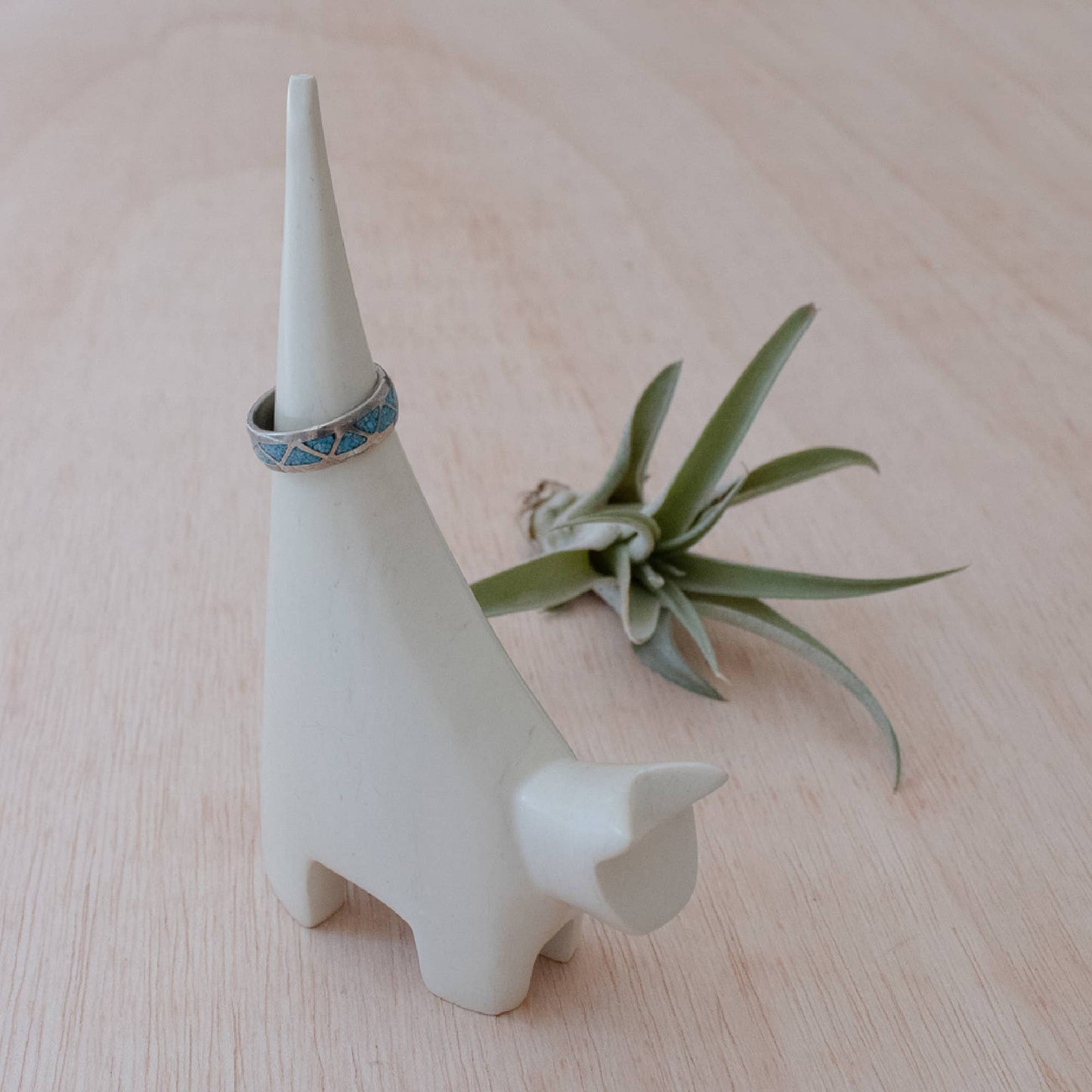 Natural Ring Holder Cat