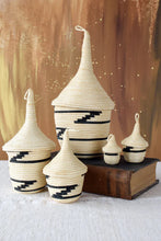 Load image into Gallery viewer, Set of 5 - Rwandan Nesting Baskets
