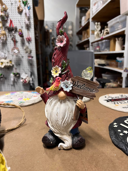 Statue, Garden Gnome Welcome Solar