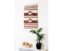 Load image into Gallery viewer, Palm Medallion Bread Basket
