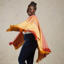 Load image into Gallery viewer, Sola Poncho

