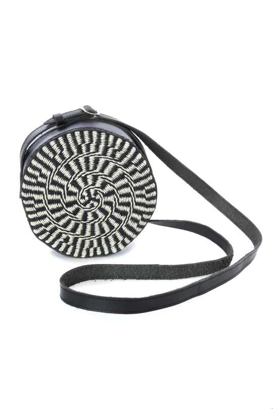 Pen & Ink Round Sisal and Leather Purse