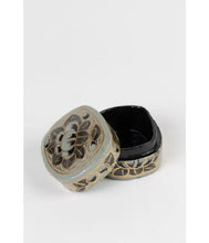 Load image into Gallery viewer, Paper Mache Mini Box
