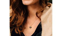 Load image into Gallery viewer, Courage Labradorite Pendant Necklace
