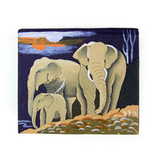 Load image into Gallery viewer, Square Ellie Pooh Note Box
