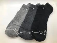 Load image into Gallery viewer, Adult Ankle Socks that Save Dogs
